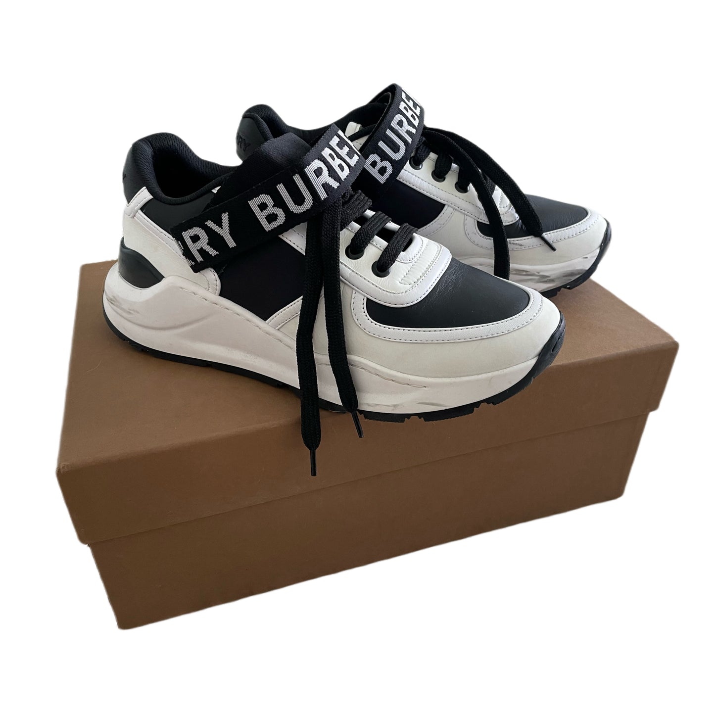 Burberry Ronnie L Low Top Sneakers